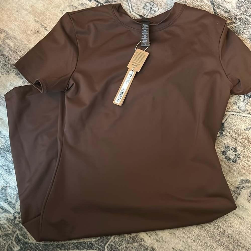 Skims (A1) Swim Tee Dress - cocoa NWT SIZE L - Picture 4 of 5